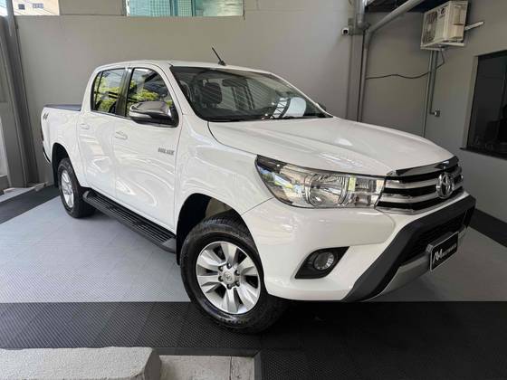 TOYOTA HILUX 2.8 SRV 4X4 CD 16V DIESEL 4P AUTOMÁTICO